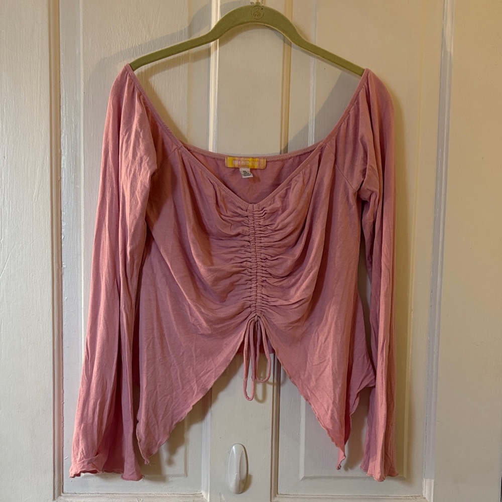 Urban Outfitters Off the Shoulder Lettuce Trim Top